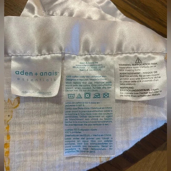 Aden & Anais Essentials Muslin Giraffe Baby Security Blanket Blankie - Picture 5 of 5
